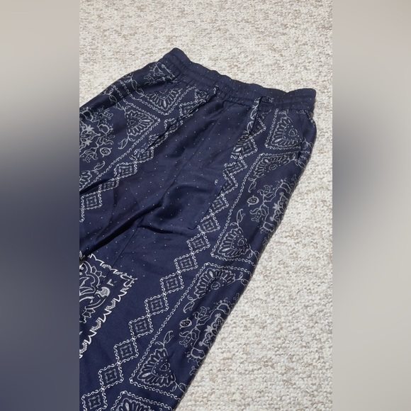 Zara geometric and floral pattern flowy bell bottom pants - Picture 6 of 7